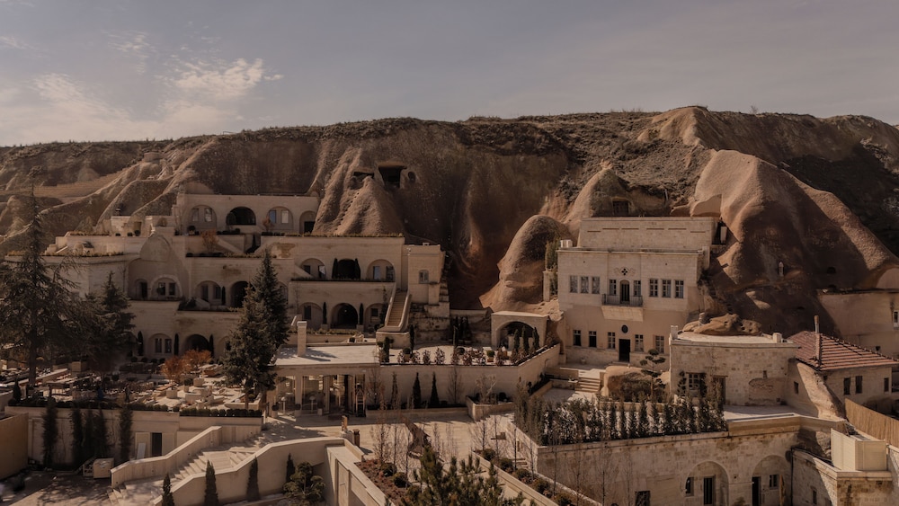Alfina Cave Hotel 43/50