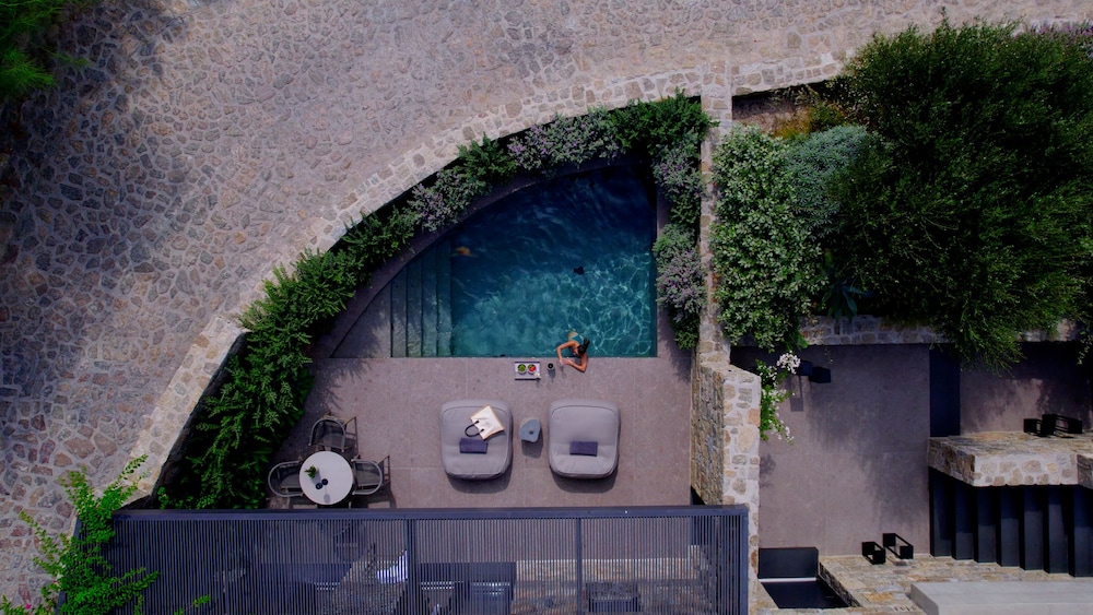 Noima Boutique Hotel Mykonos 74/86