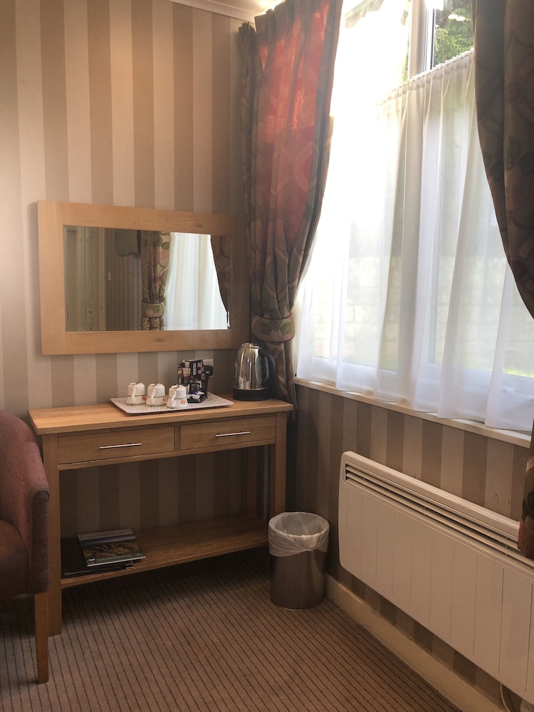 The Dog and Partridge Country Inn 22/50