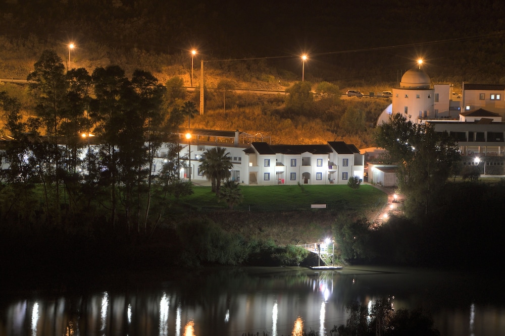 Hotel Dalcoutim 40/46
