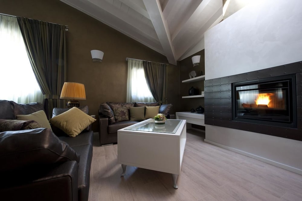 Hotel Morgana 20/28