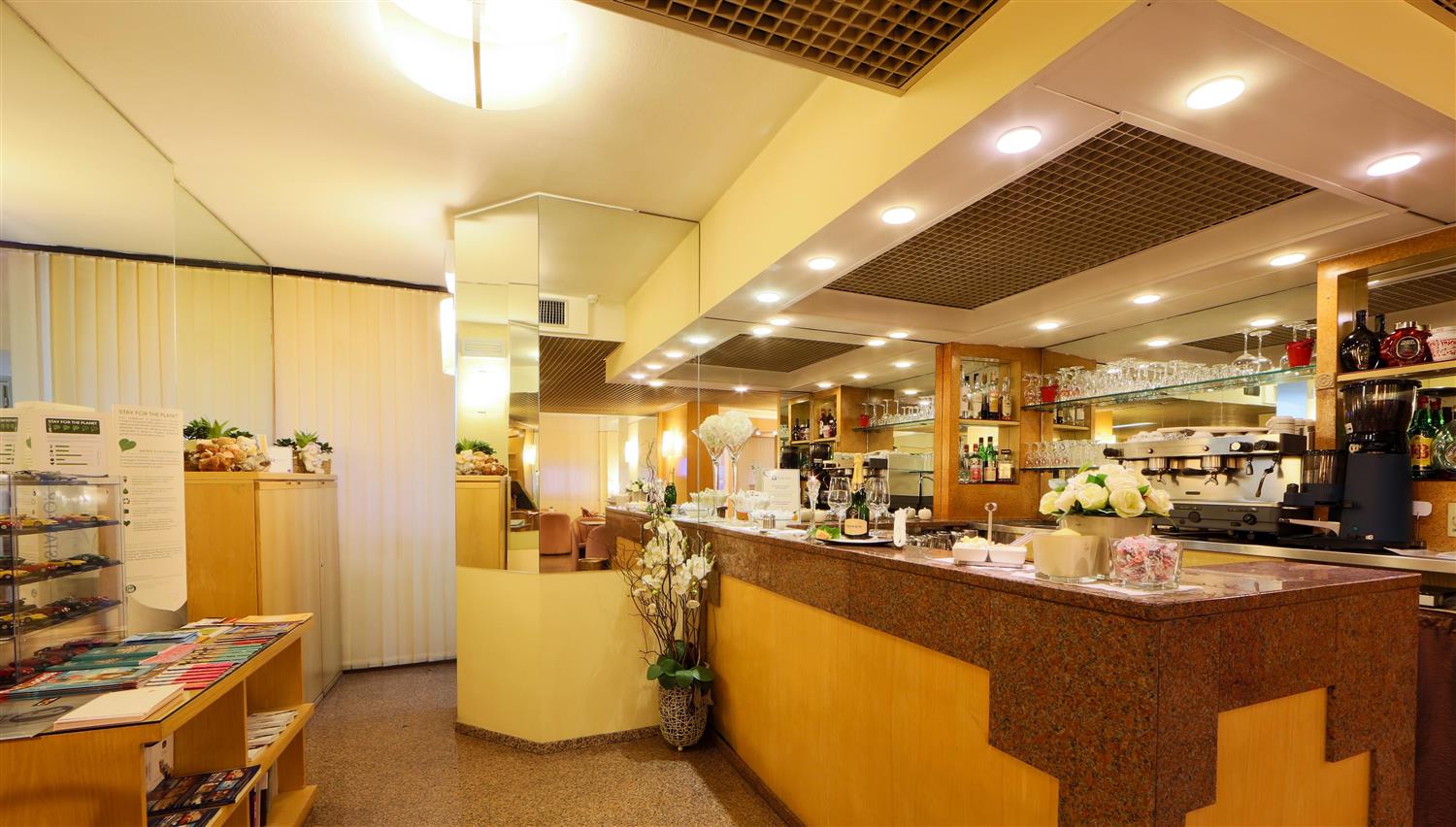 Lobby at Best Western Hotel Liberta, MODENA