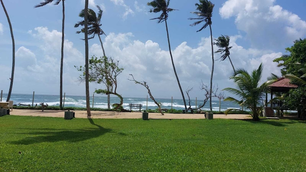 Mirissa Beach Villa 31/46