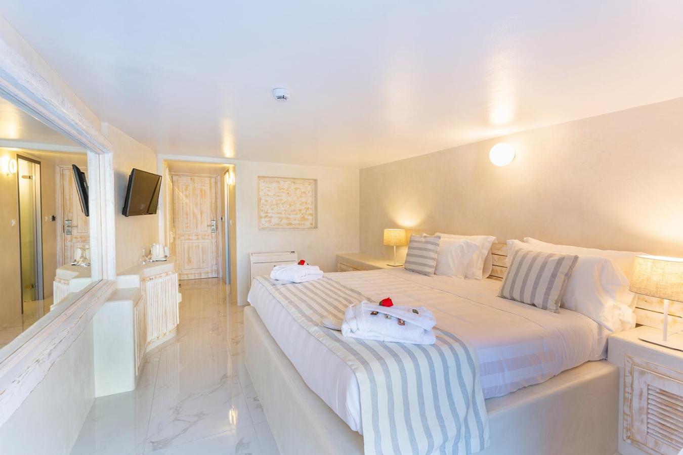 JUNIOR SUITE, BALCONY