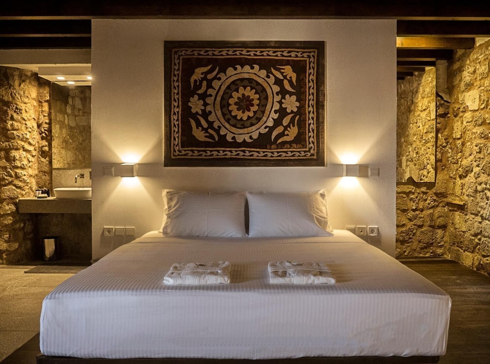 TRINITY BOUTIQUE HOTEL 7/45