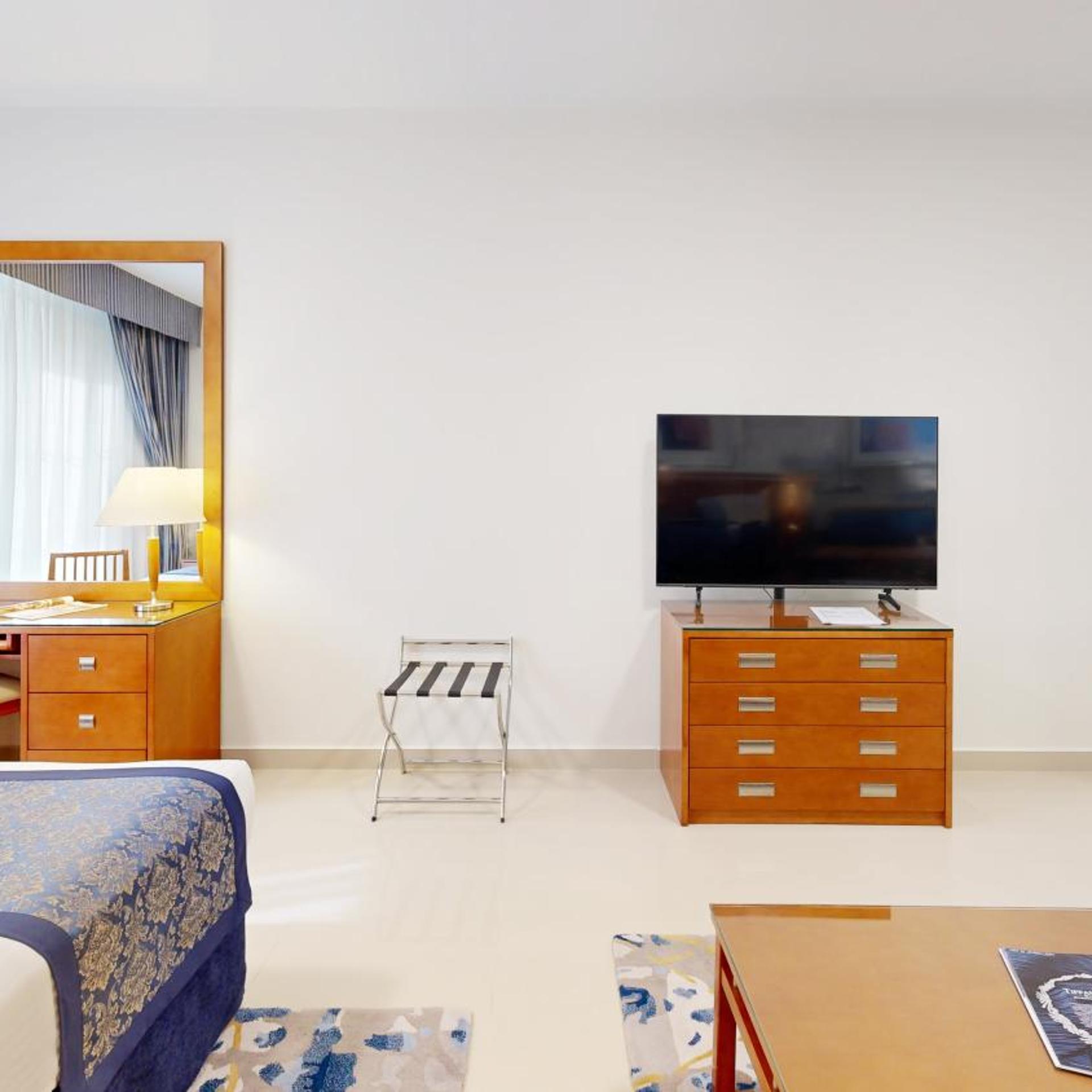 Golden Sands Hotel Apartments 3-5-10 47/73