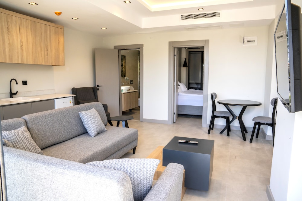 Chronos Beach Hotel 31/50