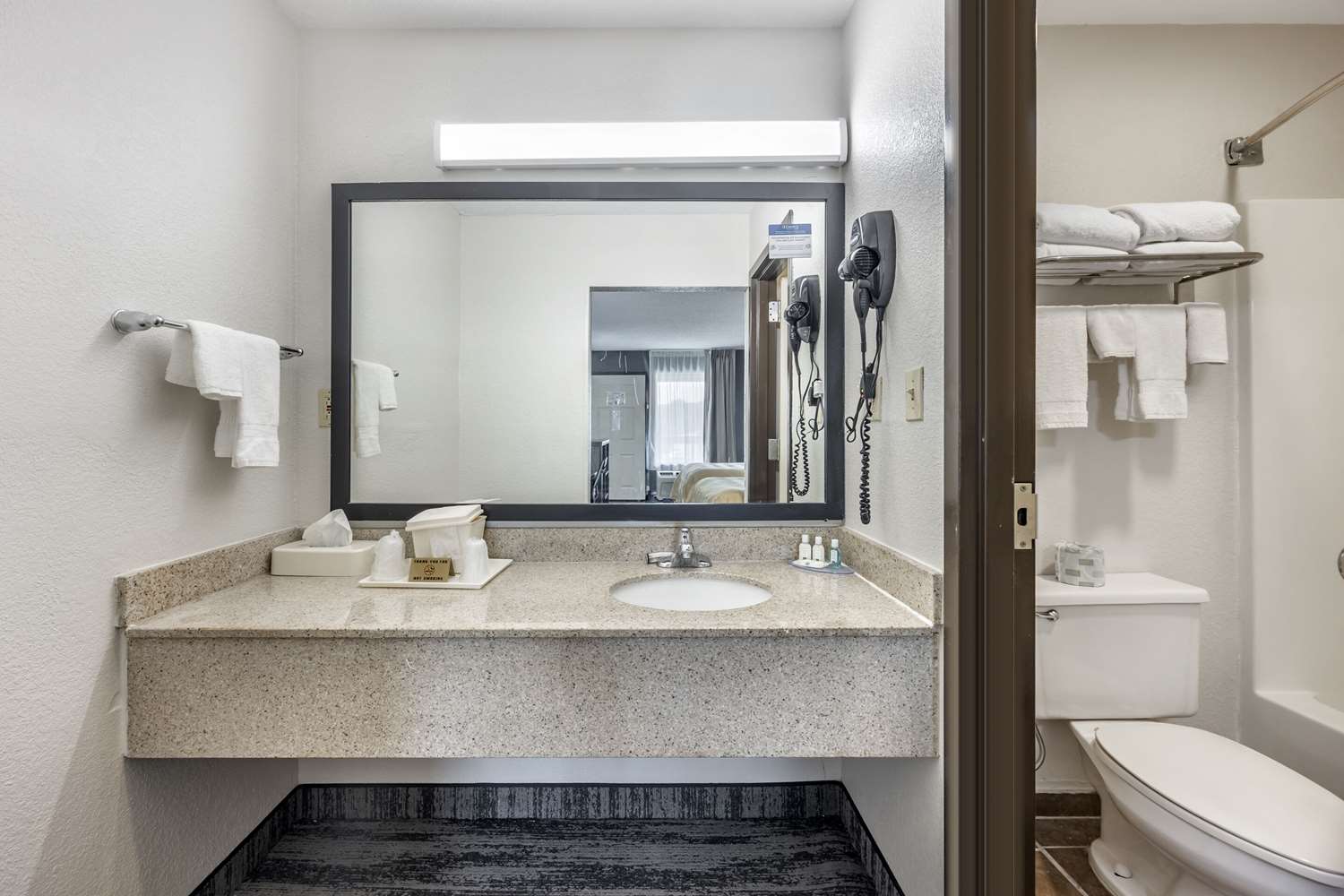 Quality Inn Glasgow 20/23