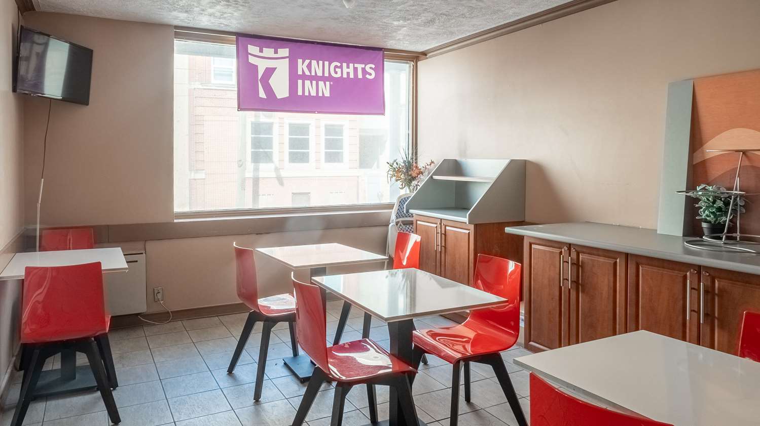 Knights Inn North Bay 28/41