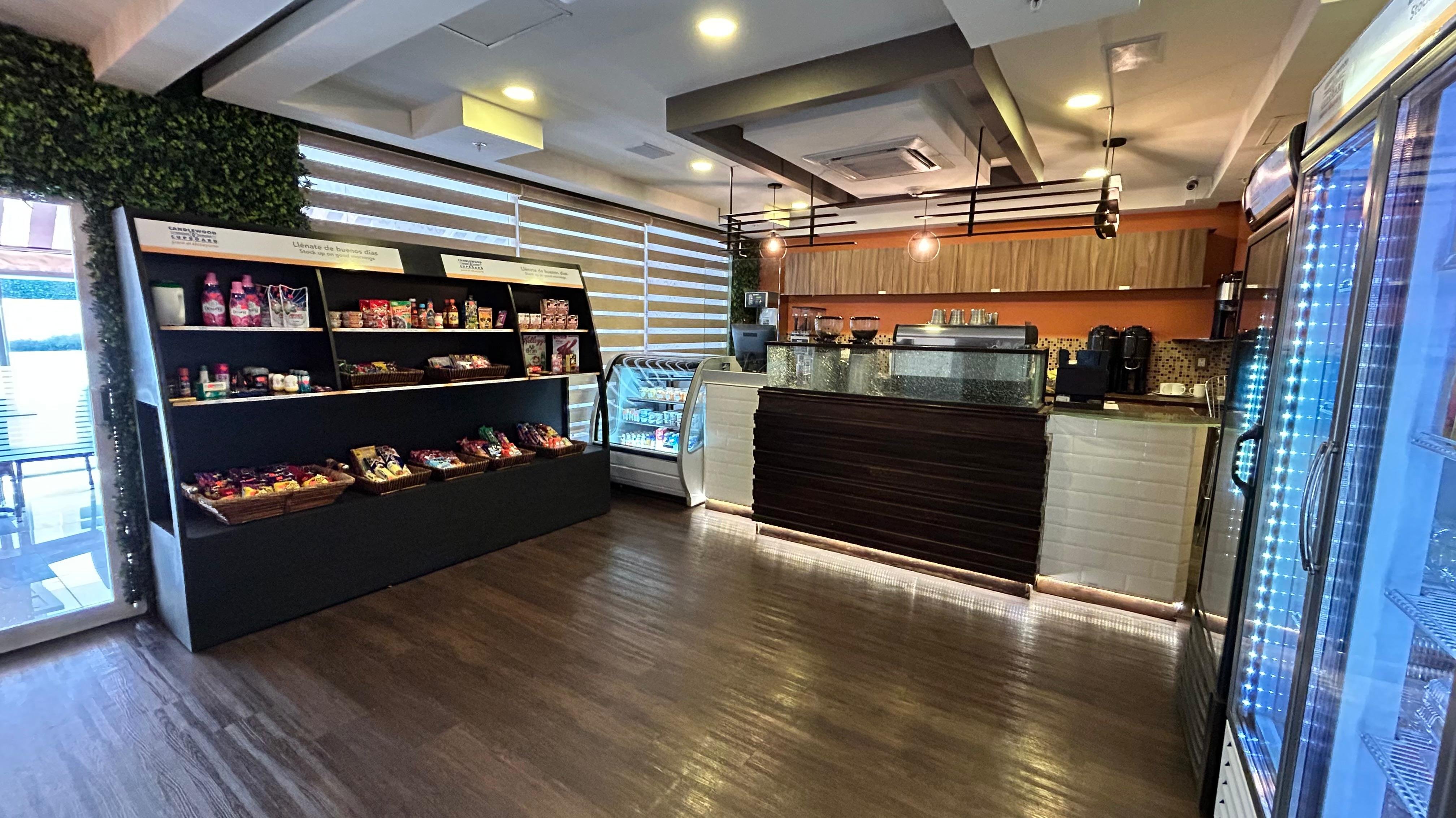 CANDLEWOOD SUITES QUERETARO JURIQUILLA 9/71
