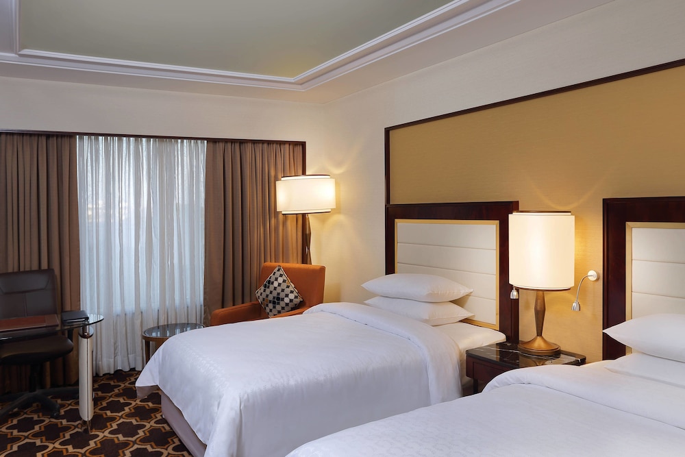 Sheraton Grand Pune Bund Garden Hotel 32/60
