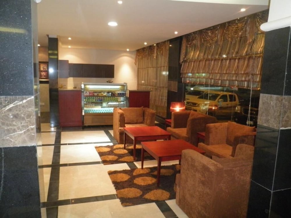 Almuhaidb Nadwaa Aparthotel 18/19