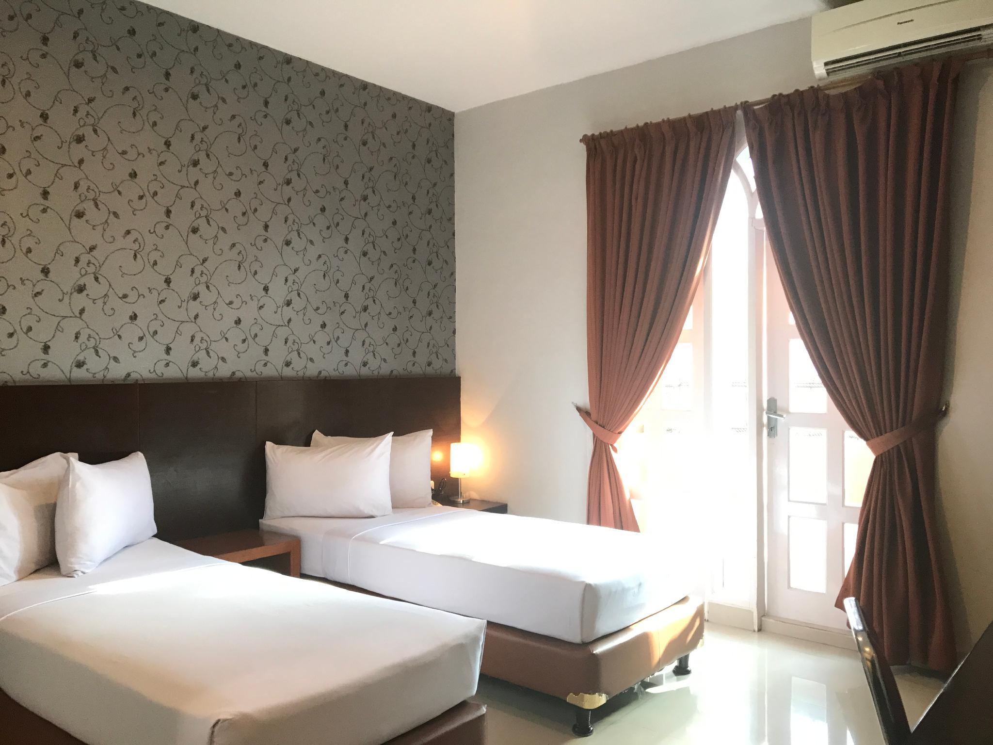 Grand Mega Hotel 13/26