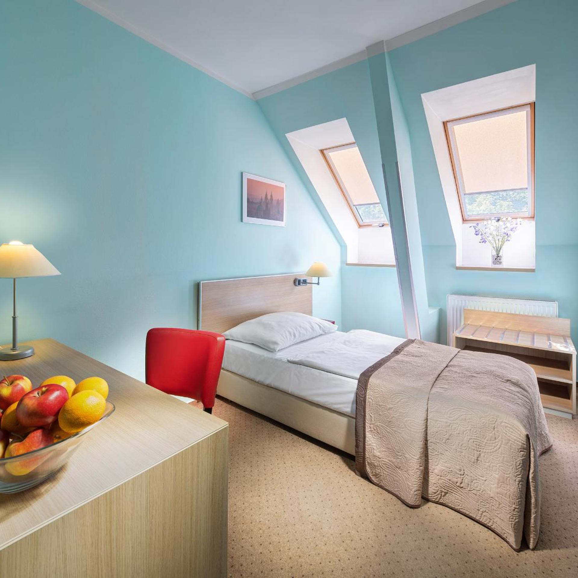 Room, Single
