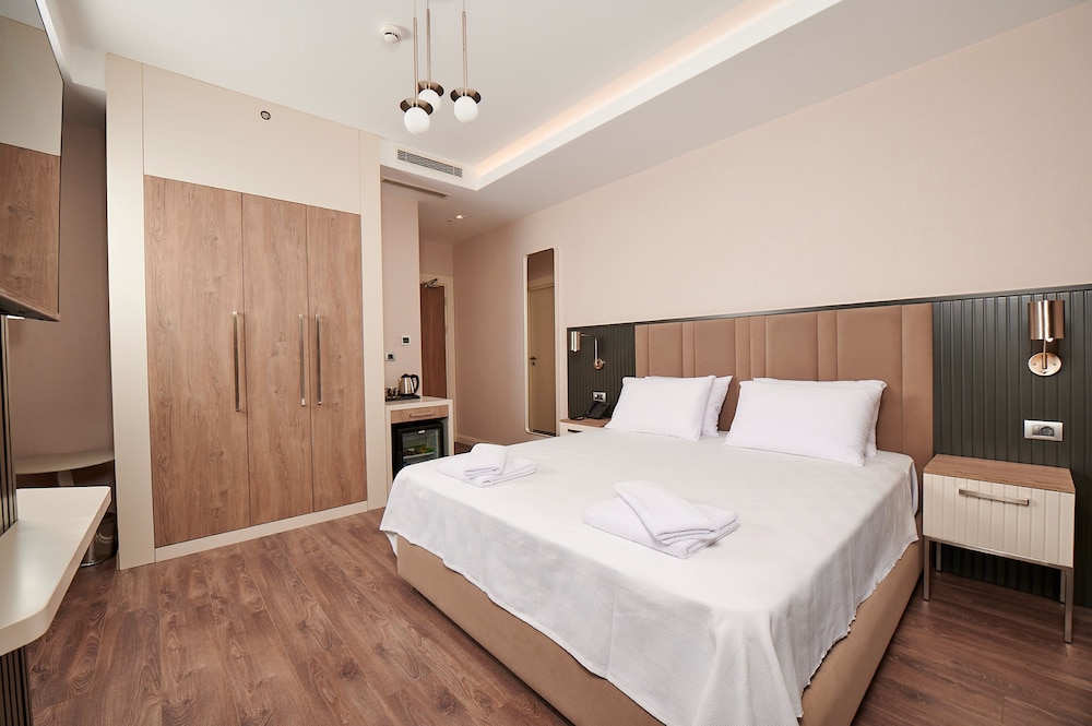 Livinton Hotel 27/58