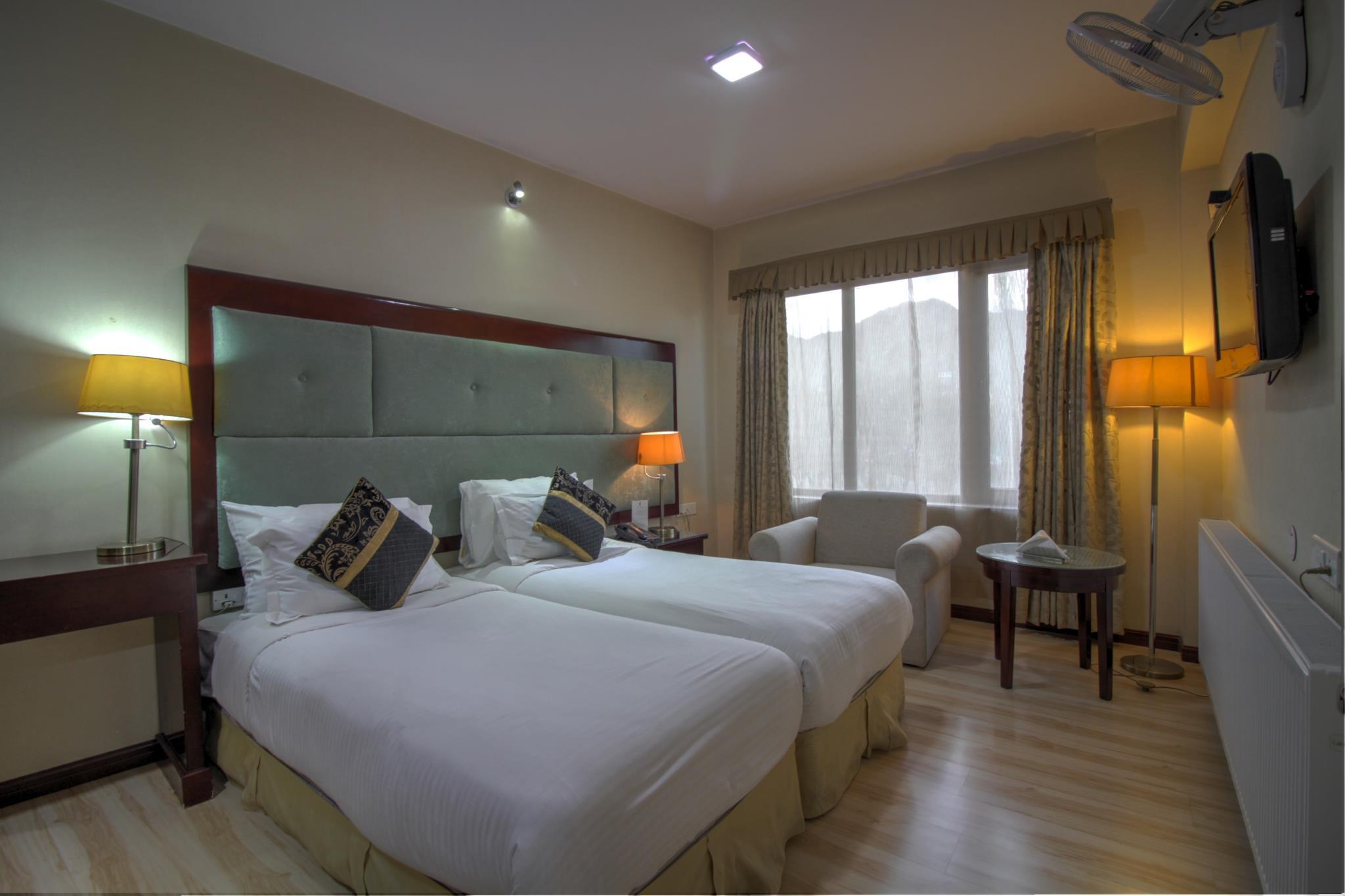 Hotel Spic N Span 18/40