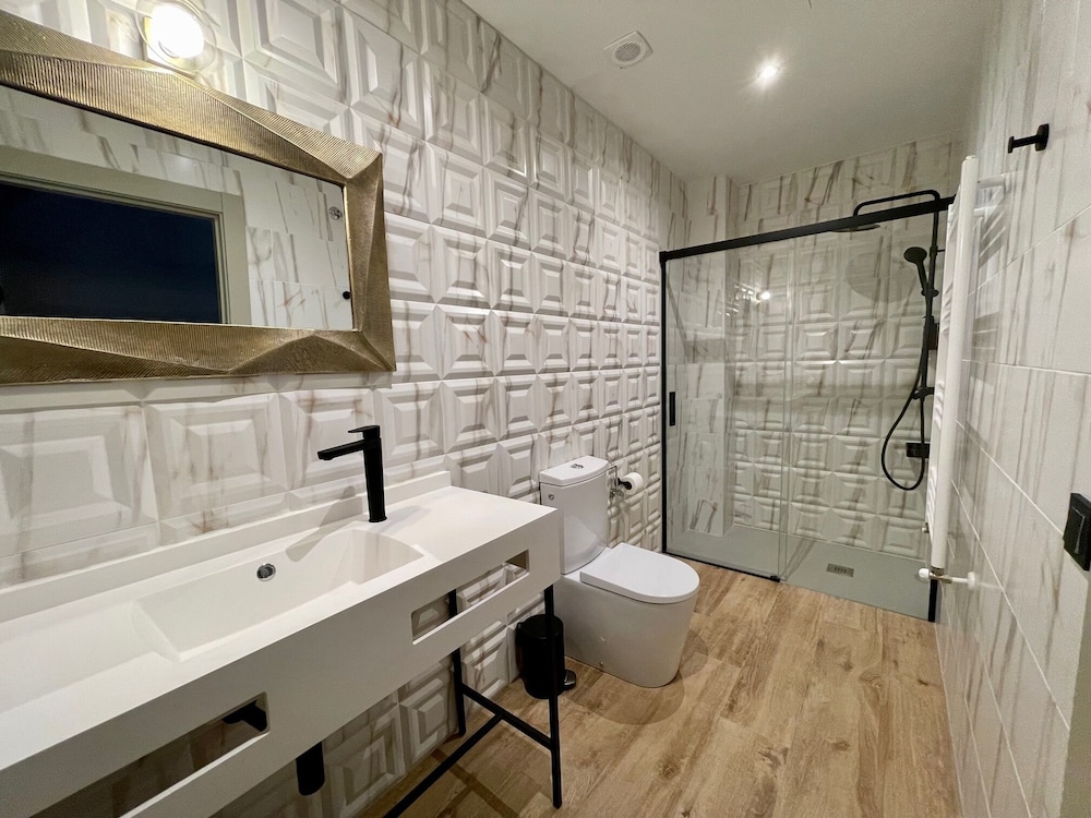 HOTEL BOUTIQUE ADEALBA BADAJOZ 30/32