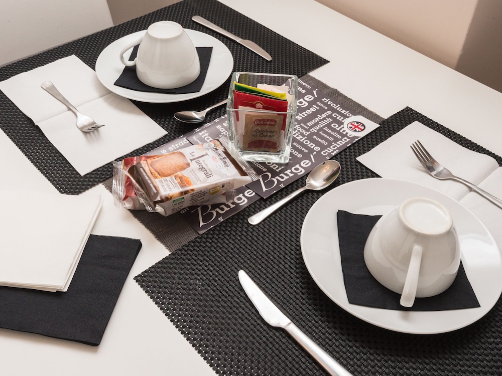 Arch Rome Suites 46/75