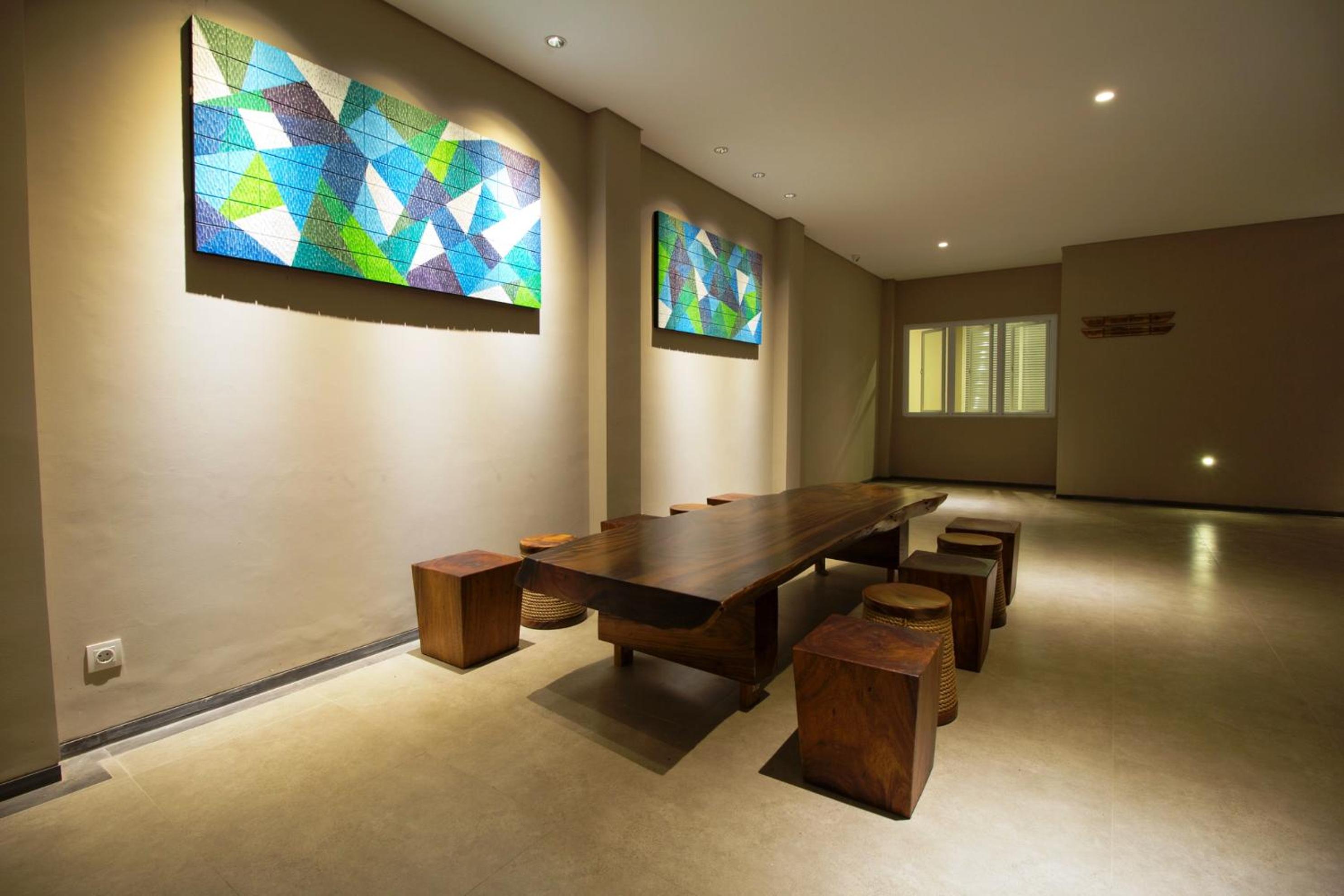 Vinotel Cirebon 36/50
