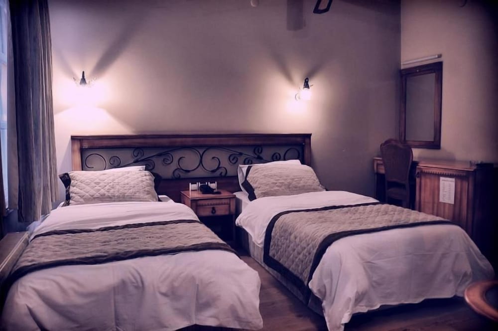 Antikhan Hotel 14/49