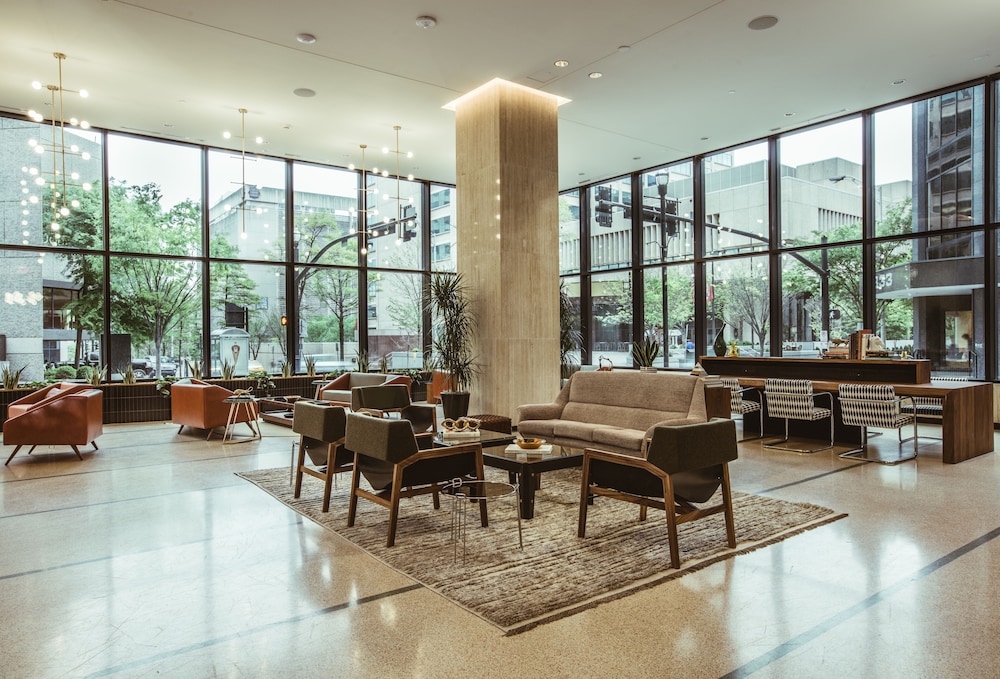 Fairlane Hotel 32/38