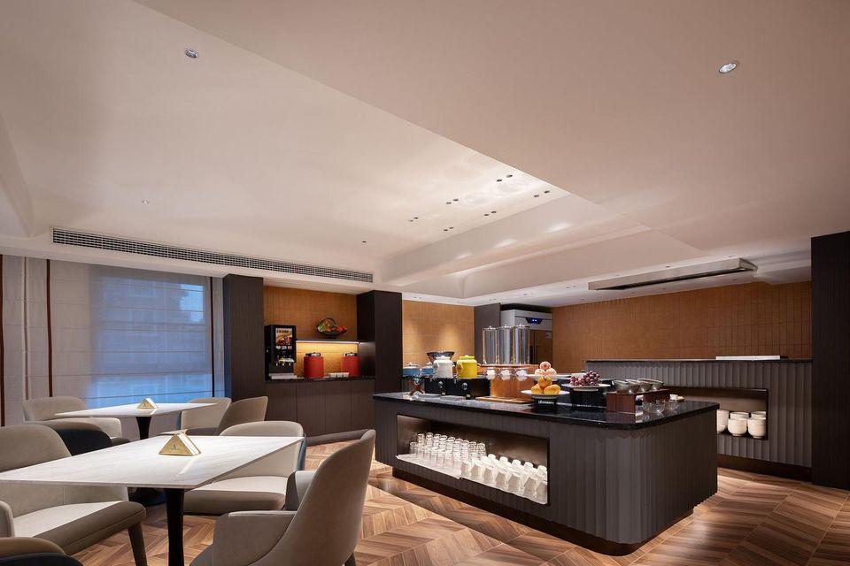 DoALand V PLUS Hotel (Changsha Wuyi Square Dongtang Metro Station Branch) 7/10