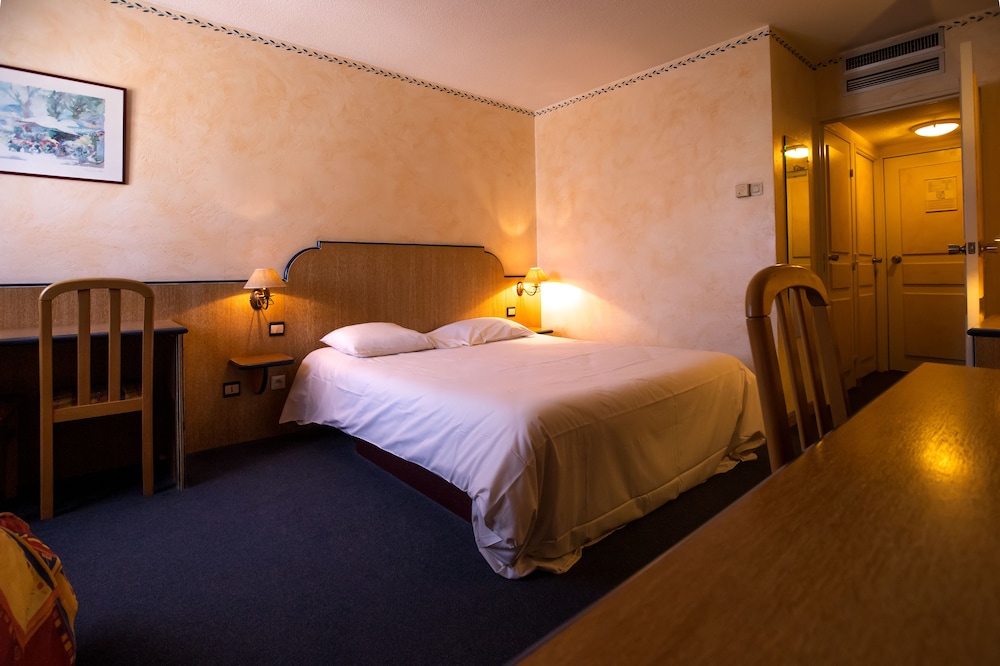 Hotel Ibis Styles Draguignan 15/50
