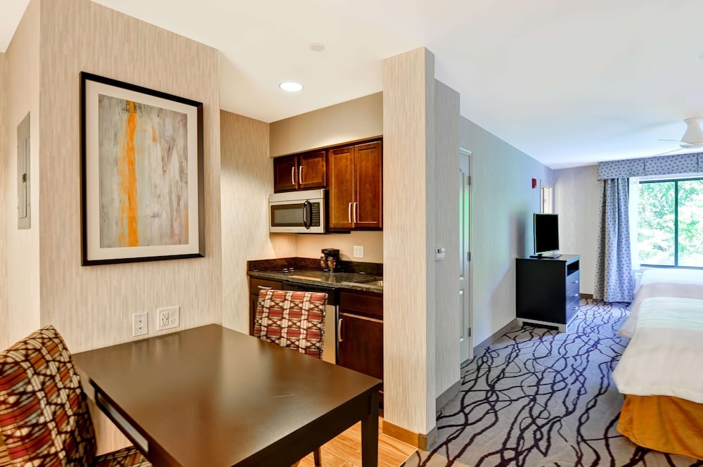 Homewood Suites By Hilton Boston Cambridge Arlington 25/80