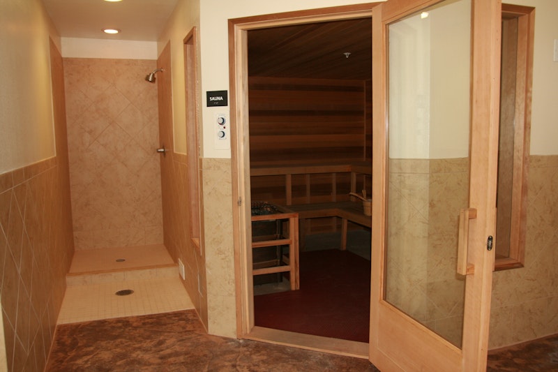 Hampton Inn and Suites McAlester 6/13