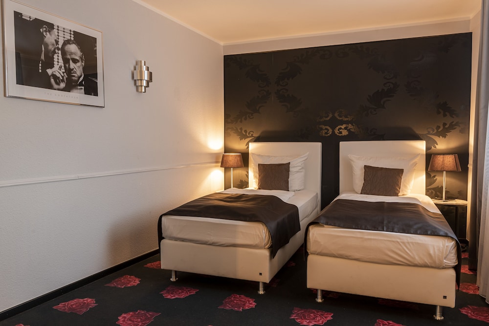 STANDARD, DOUBLE BED