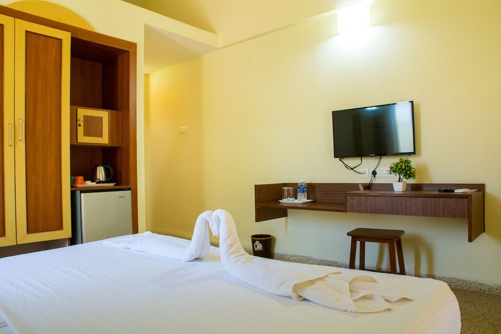 CARINA BEACH RESORT 23/59