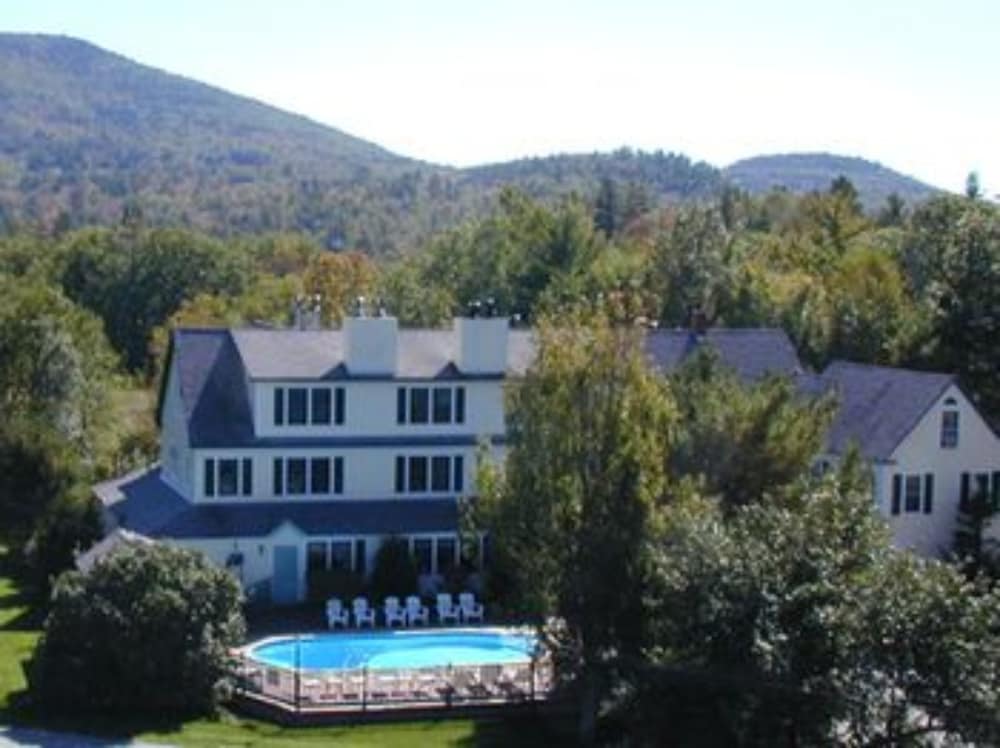 Inn at Ellis River 5/50