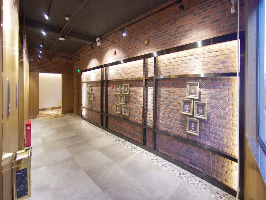 James Joyce Coffetel (Beijing South Railway Station, Fangzhuang Puhuangyu Metro Station) 8/28