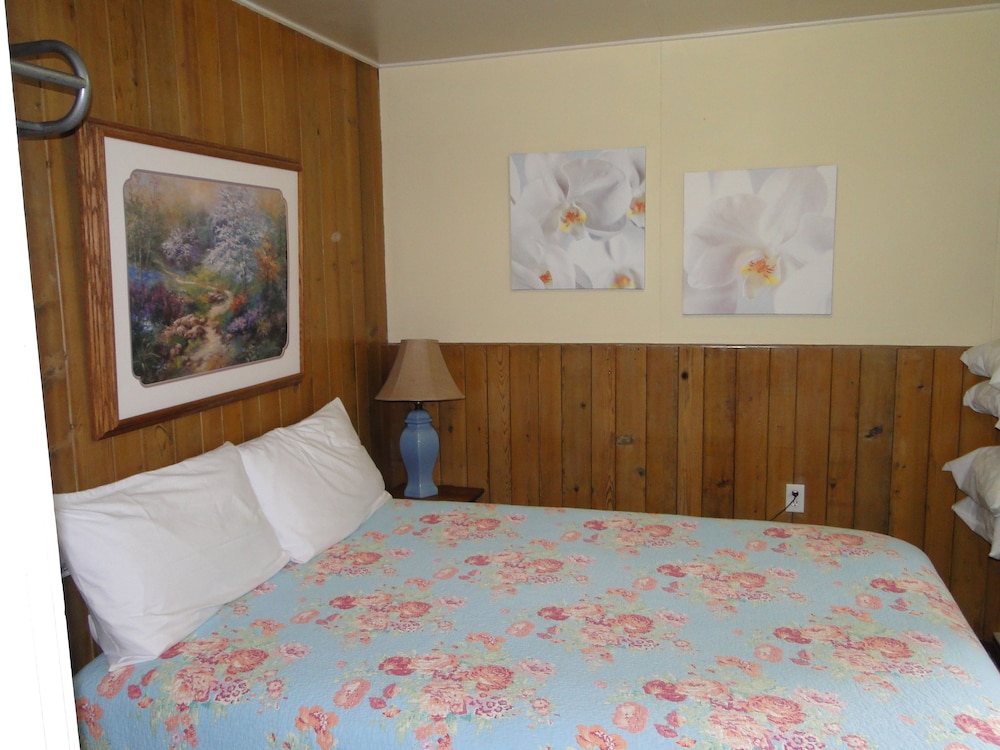 Garden, Cottage, 1 Queen and 1 Double Bed