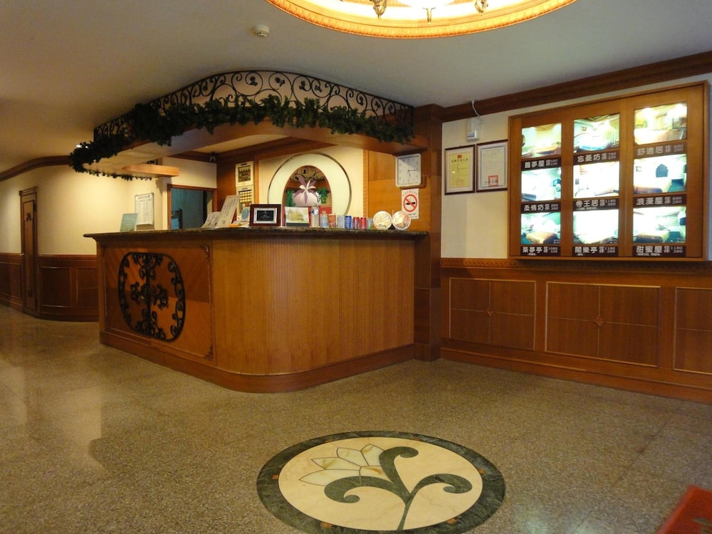 Taoyuan Hua Yue Hotel 7/34