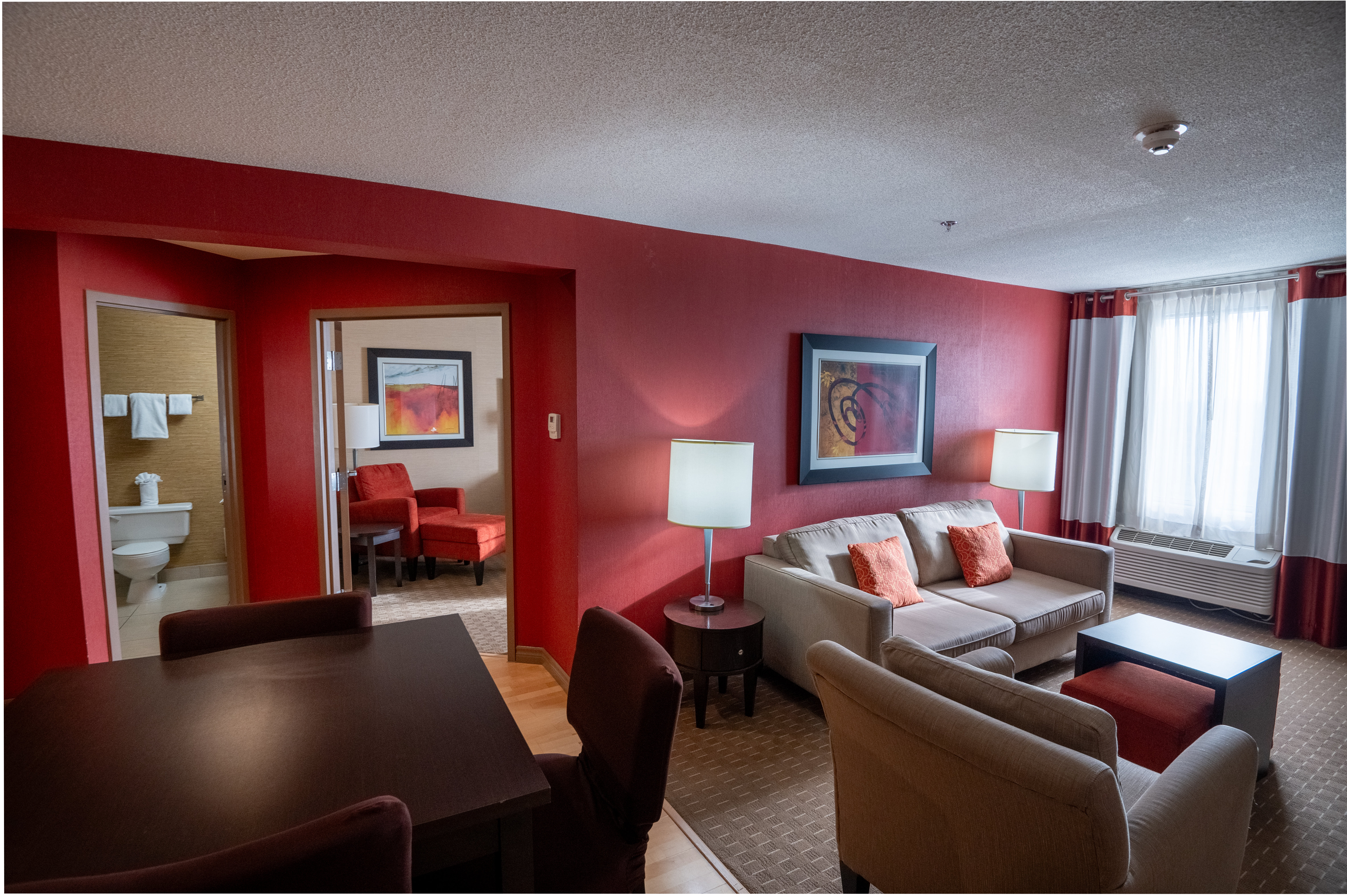 Holiday Inn Express Suites Chatham South 49/75