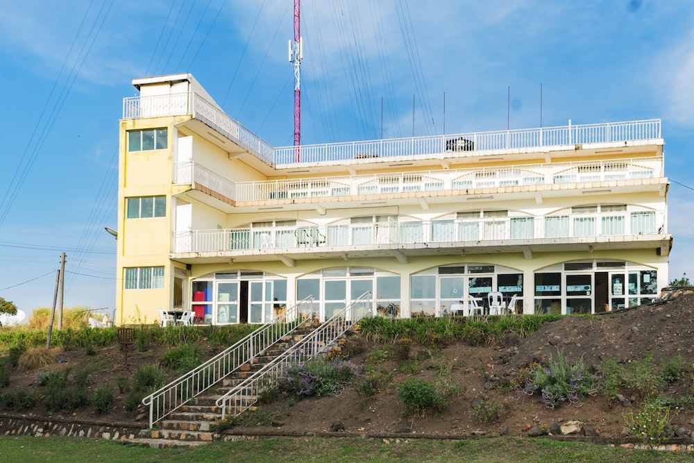 Sunrise Apartments Hotel 1/50
