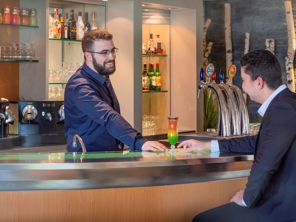 NOVOTEL AMBOISE 8/49