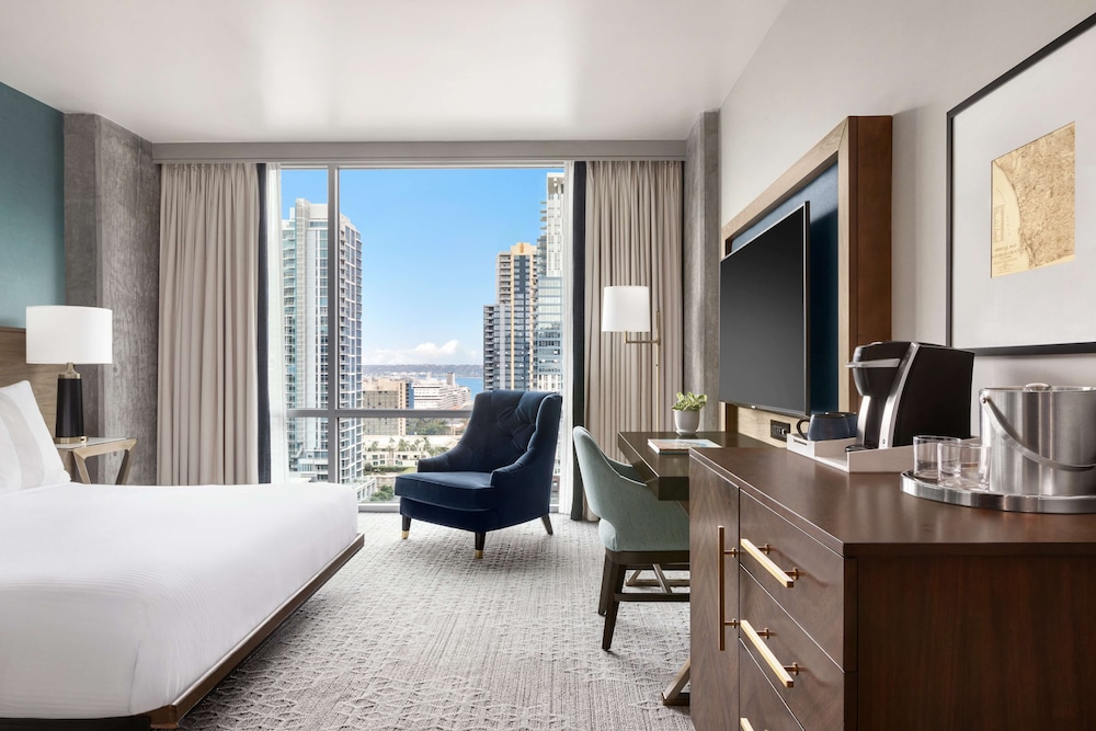Carte Hotel San Diego Downtown Curio Collection By Hilton 35/87