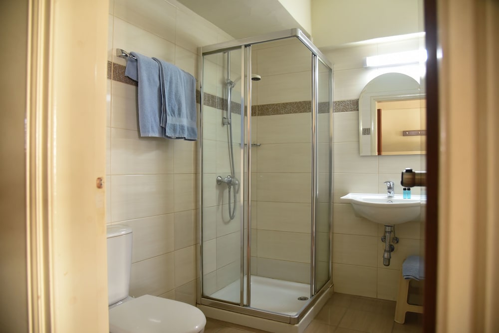 Elysso Hotel 58/60