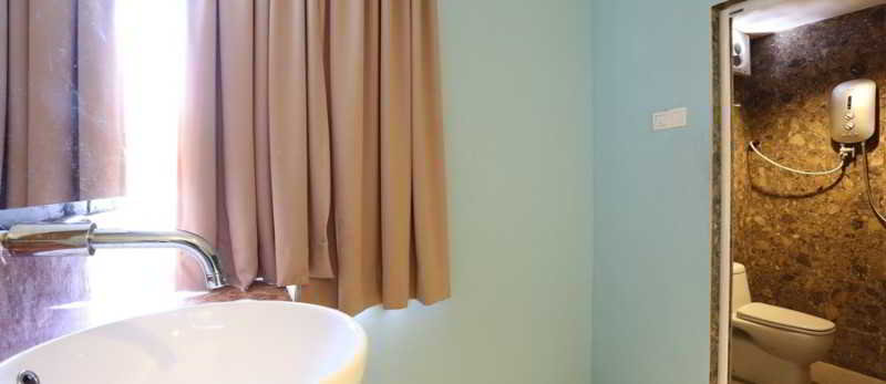 New Town Hotel Taman Intan Klang 22/23