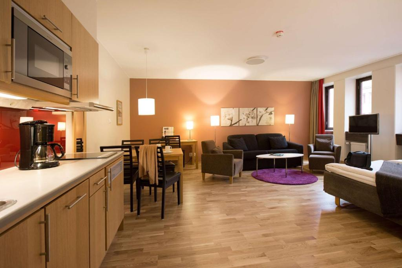 Sky Hotel Apartments Malmo City 17/19