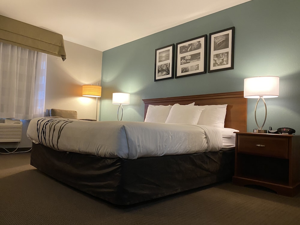 Sleep Inn & Suites Hays I-70 20/59