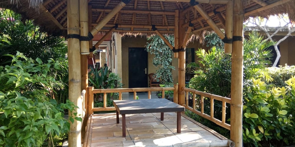 Vico Hotel (ex Cheap Hotel Nusa Dua) 37/41