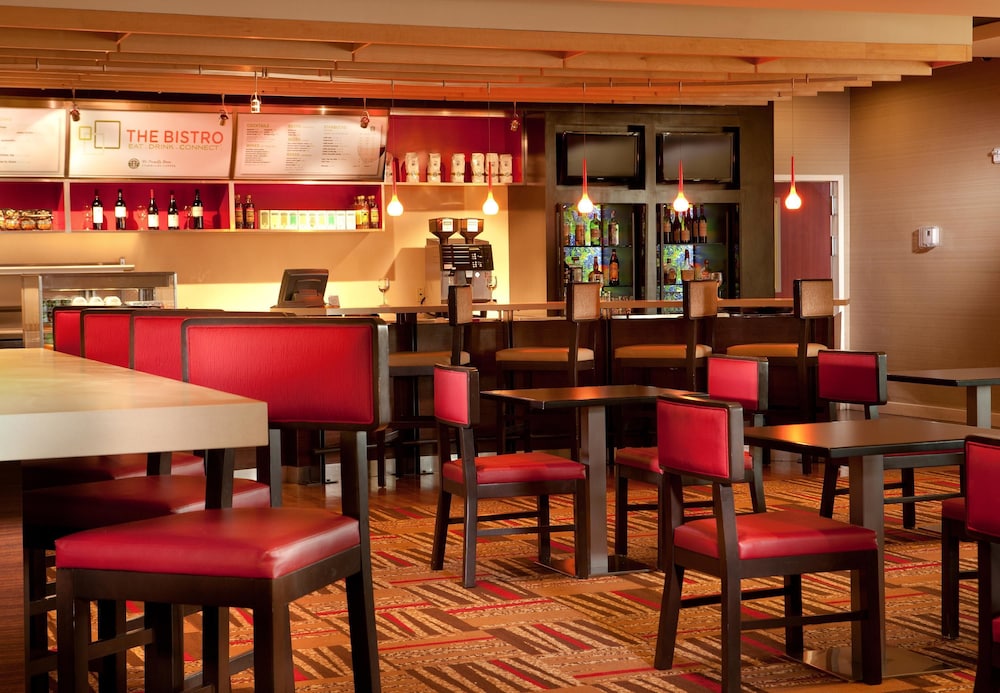 Courtyard Marriott Denton 37/47