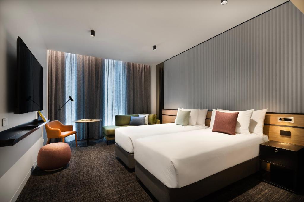 Standard, Twin Beds