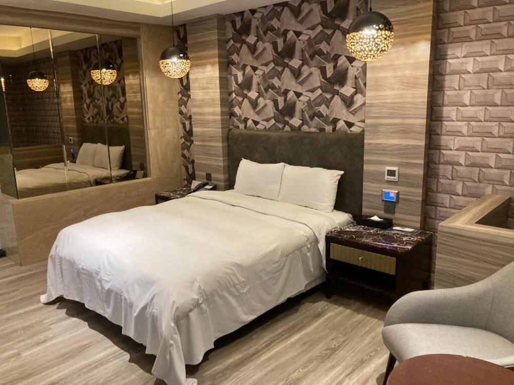 All Fun Business Hotel 24/46