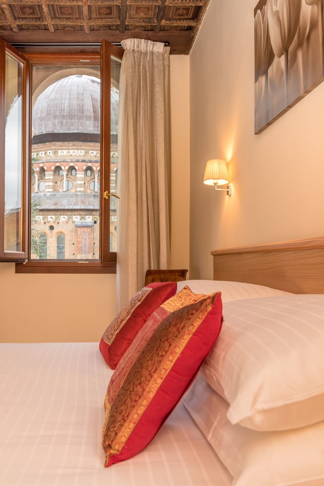 Casa Del Pellegrino Hotel 44/67