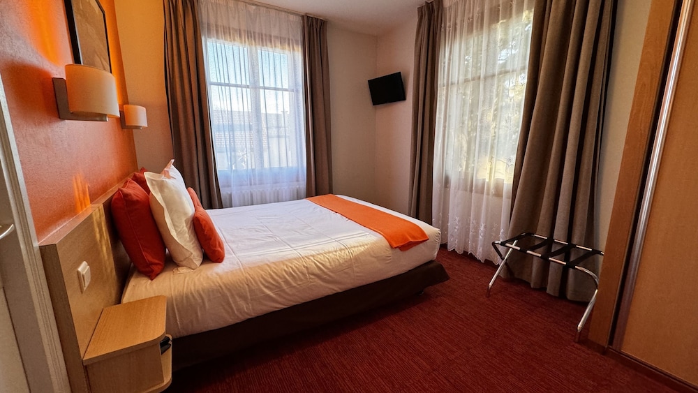 Logis Hotel la Terrasse Fleurie 3/43