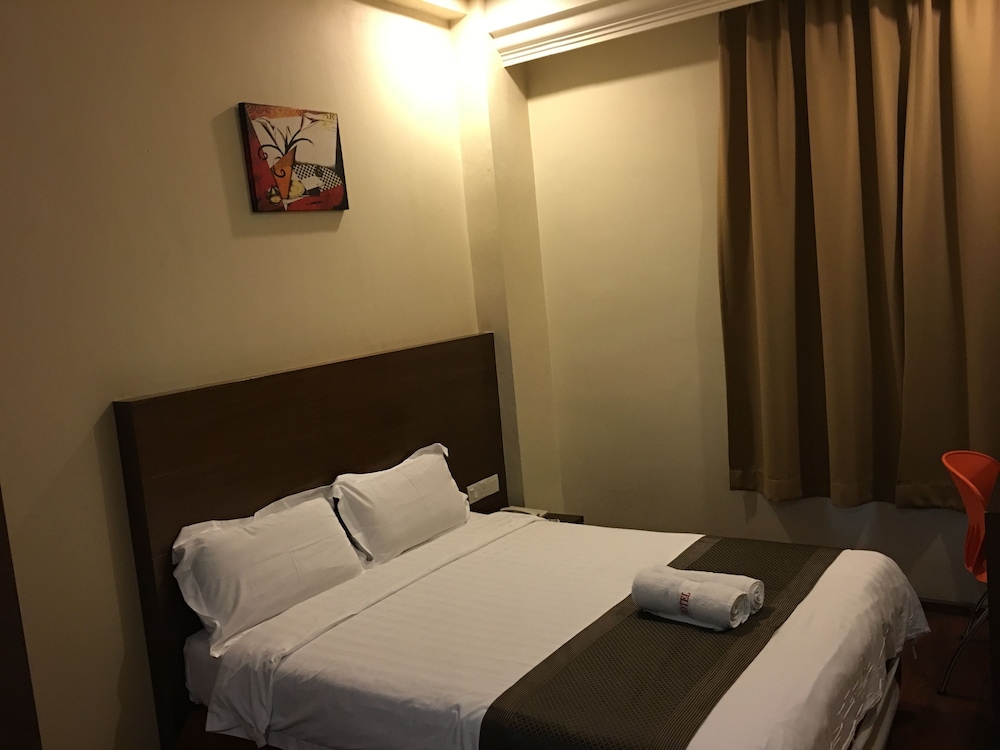 Hotel Lintas Plaza 19/39